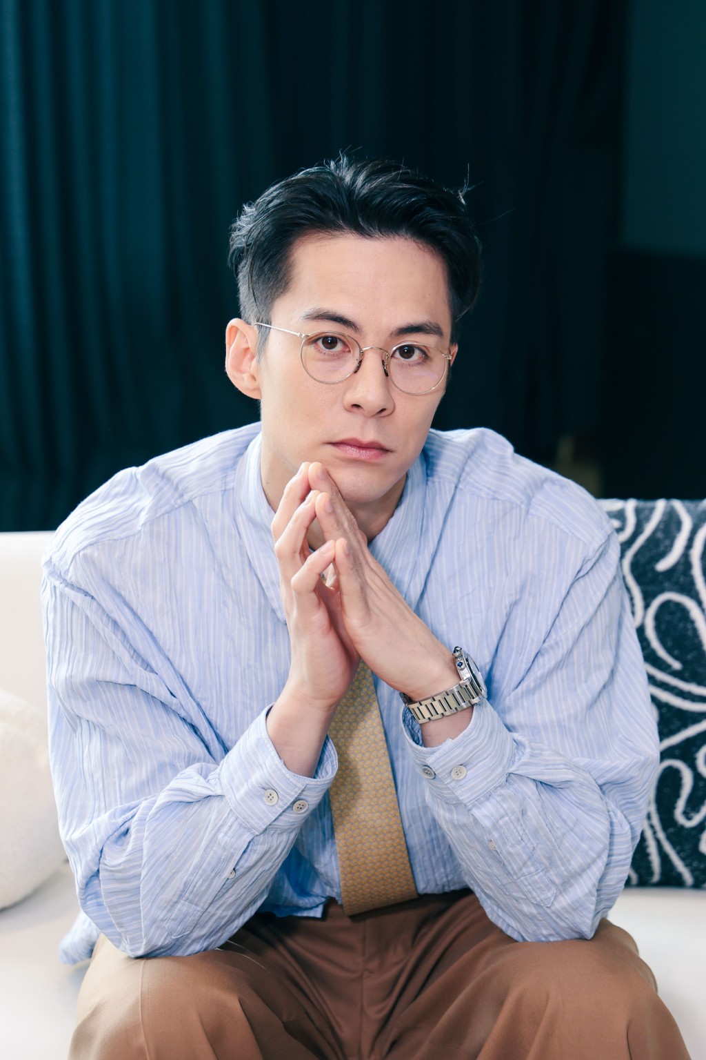 朱鑑然參考了《正義迴廊》、《毒舌大狀》等電影中專業演員的表現方式。