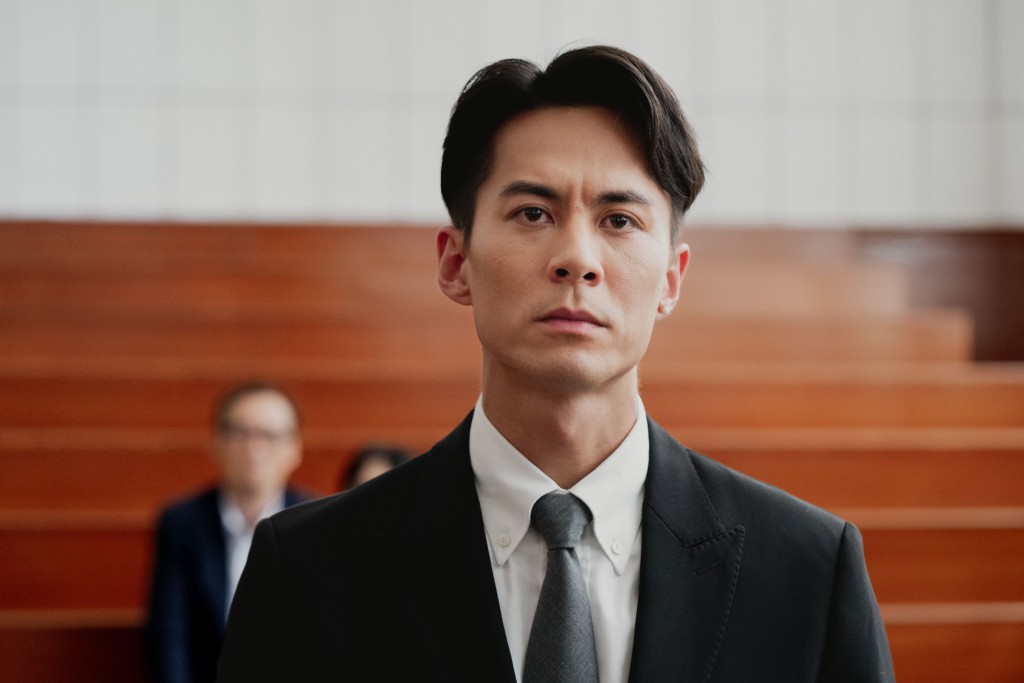 朱鑑然在劇中飾演一名精明能幹的年輕律師。
