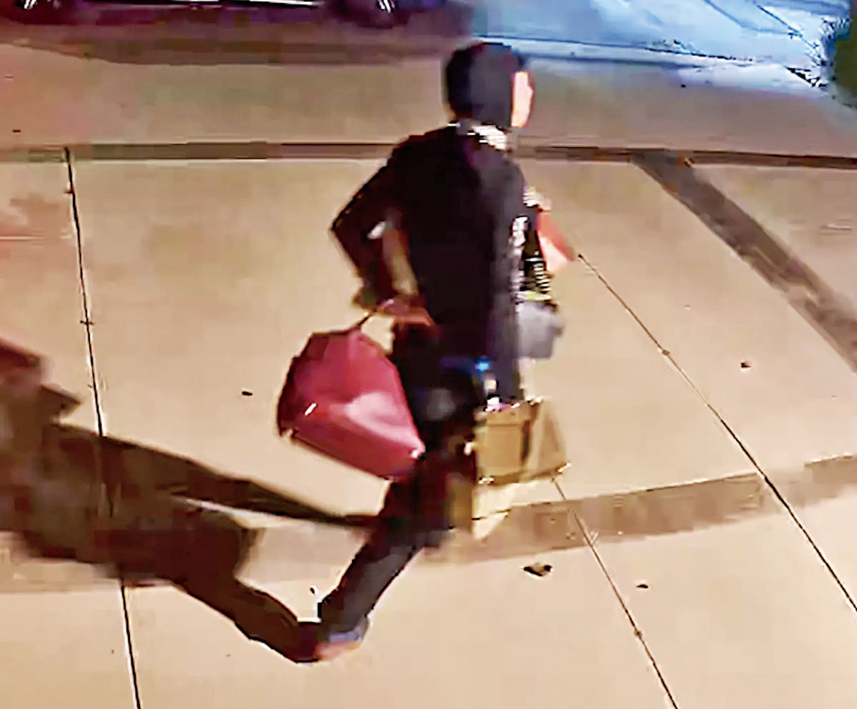 一名涉嫌在聖費南度谷入室盜竊的男子，被監視器錄影拍下。洛杉磯縣地檢署