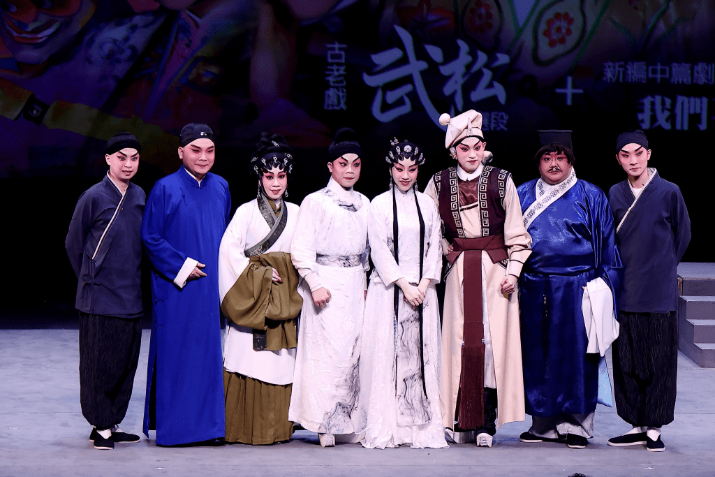 5月19日演出結束後的謝幕。