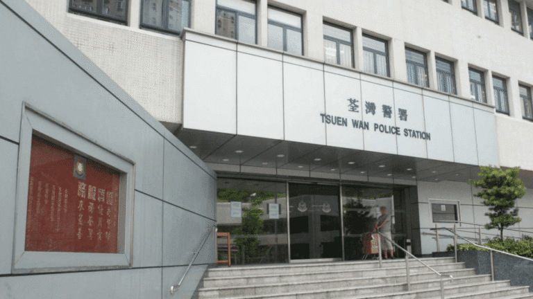 荃錦公路私家車撞欄 六旬司機涉酒後駕駛被捕