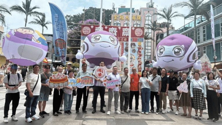 長洲太平清醮飄色巡遊 國安號宣傳氣球首度升空融入節慶