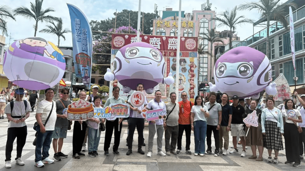 長洲太平清醮飄色巡遊 國安號宣傳氣球首度升空融入節慶
