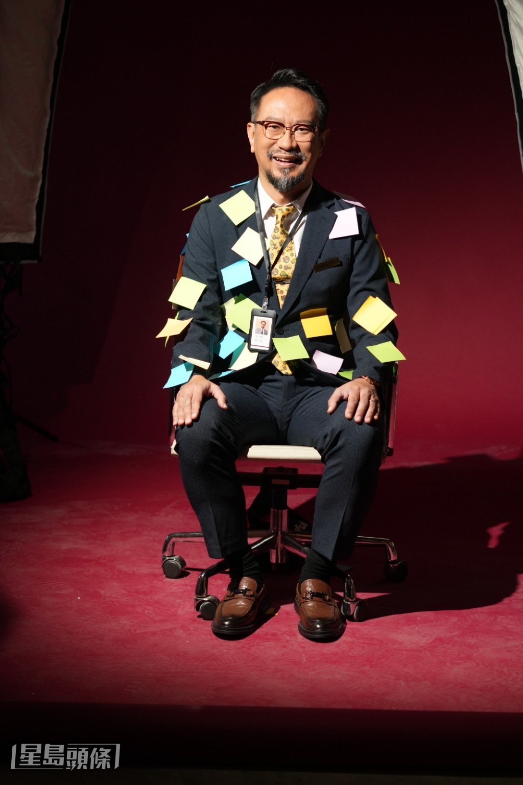 朱栢謙曾憑《大龍鳳》奪得香港舞台劇獎最佳男主角獎。