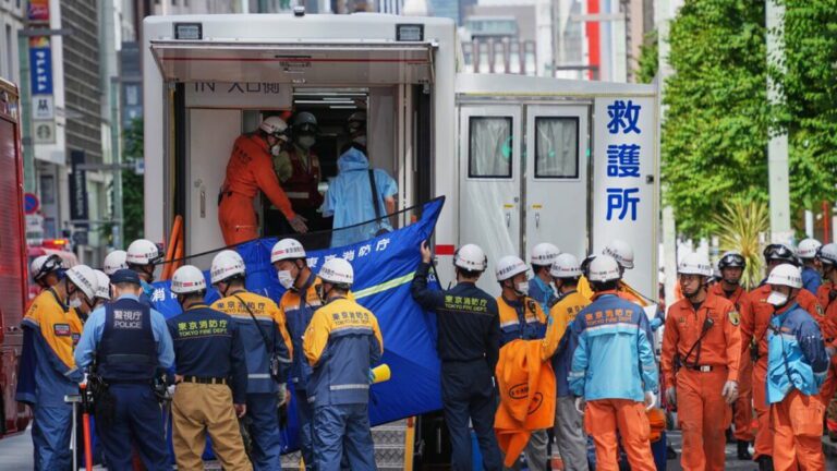 東京男子銀座噴灑不明噴霧　約25人不適19人送院