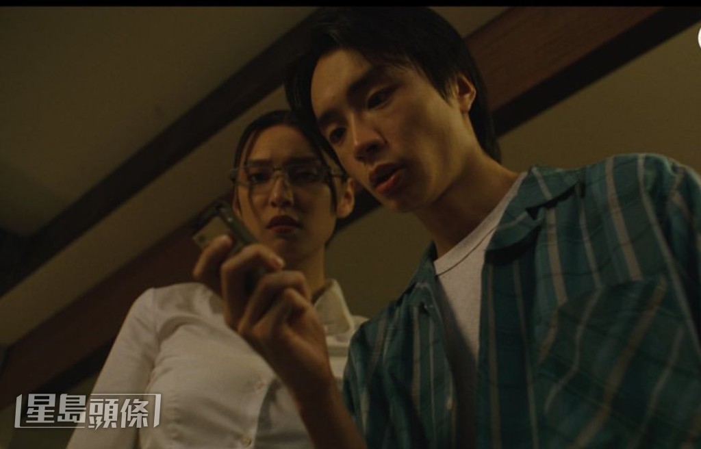張毓軒因2023年主演ViuTV劇集《那年盛夏我們綻放如花》而備受矚目。