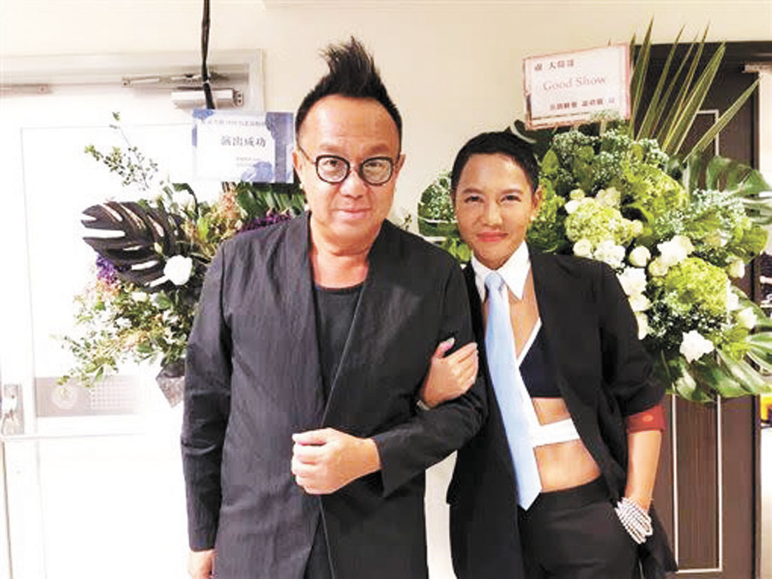 黃大煒和女友Vicky。網上圖片