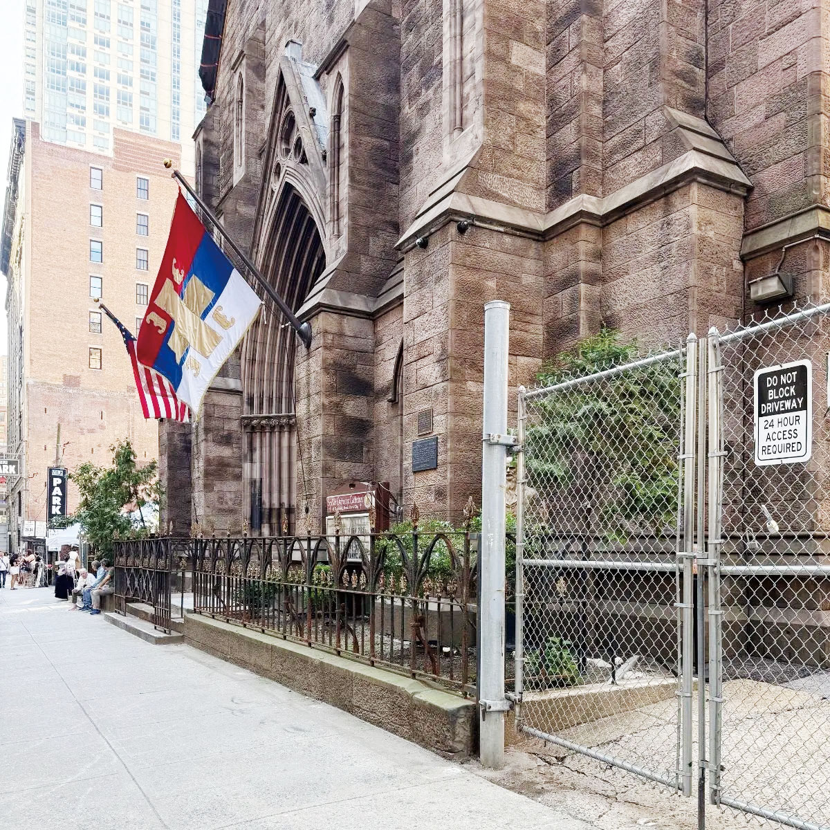 涉事公寓大樓由聖薩瓦塞爾維亞正教會持有。 Serbian Orthodox Cathedral of St. Sava圖片