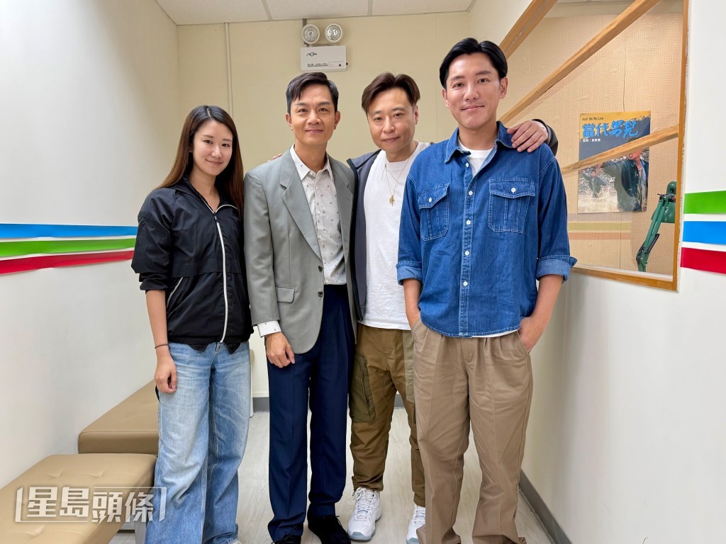 (右至左)張頴康、導演何嘉華、胡諾言與導演黃芷苓在節目製作現場。