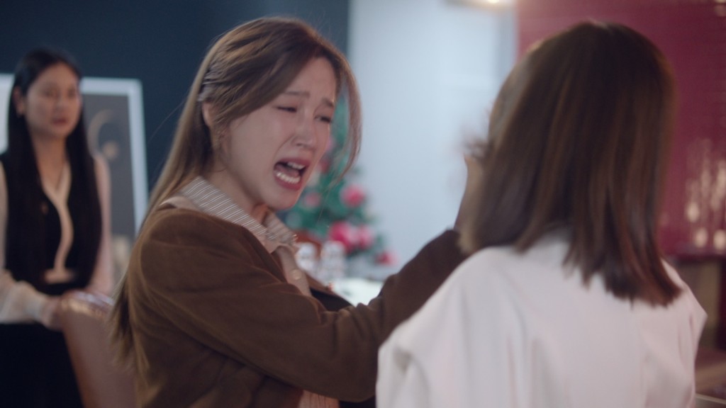 《玫瑰戰爭》宣傳片段。