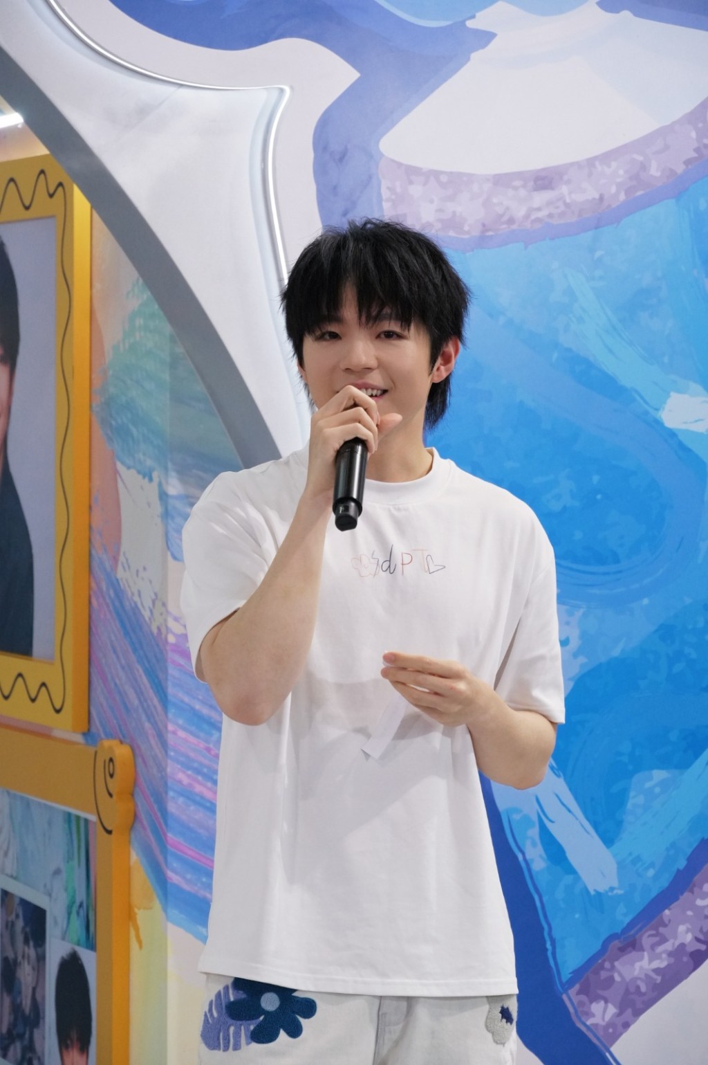 Ian於生日展上驚喜露面。
