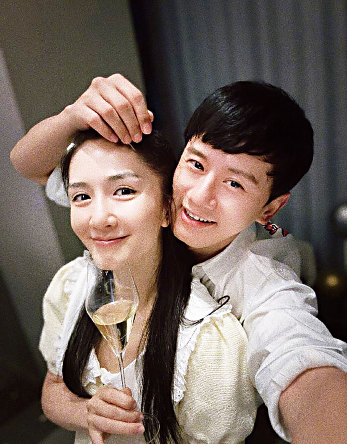 張杰和謝娜感情甜蜜。網上圖片