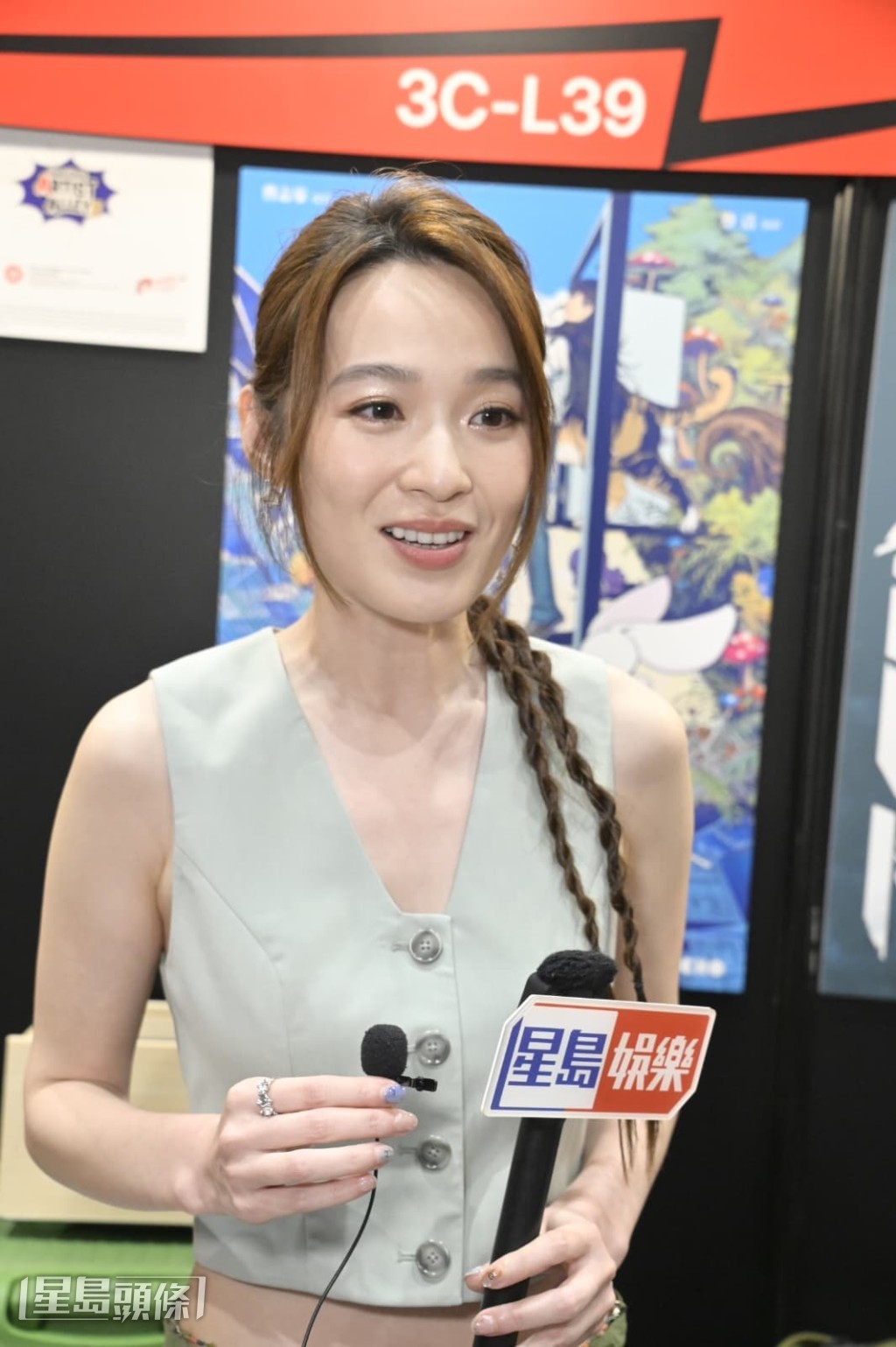 蔡潔正努力趕工，期望新書能在七月書展與讀者見面。