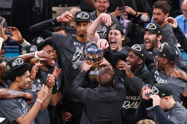 馬刺搶七淘汰雷霆晉級NBA總決賽