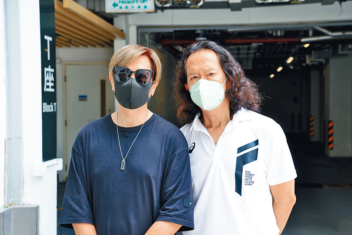 雷有輝(左)、鄧建明對於好友因葵離世都感到突然。