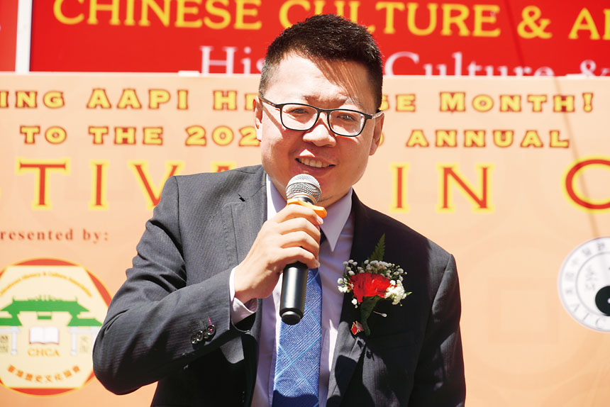 中國駐三藩市總領館王文輝文化參贊致辭。記者黃偉江攝
