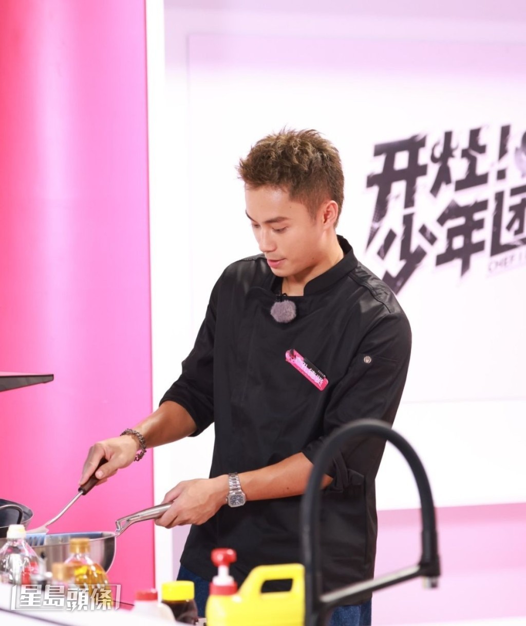 孔德賢曾參與內地烹飪比賽節目《開灶少年團》。