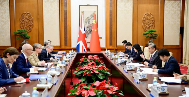 中英舉行戰略對話 促合作應對全球變局