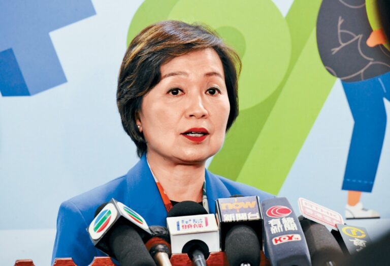 香港教育局低級錯誤 竟提早一天發出小一派位短訊　