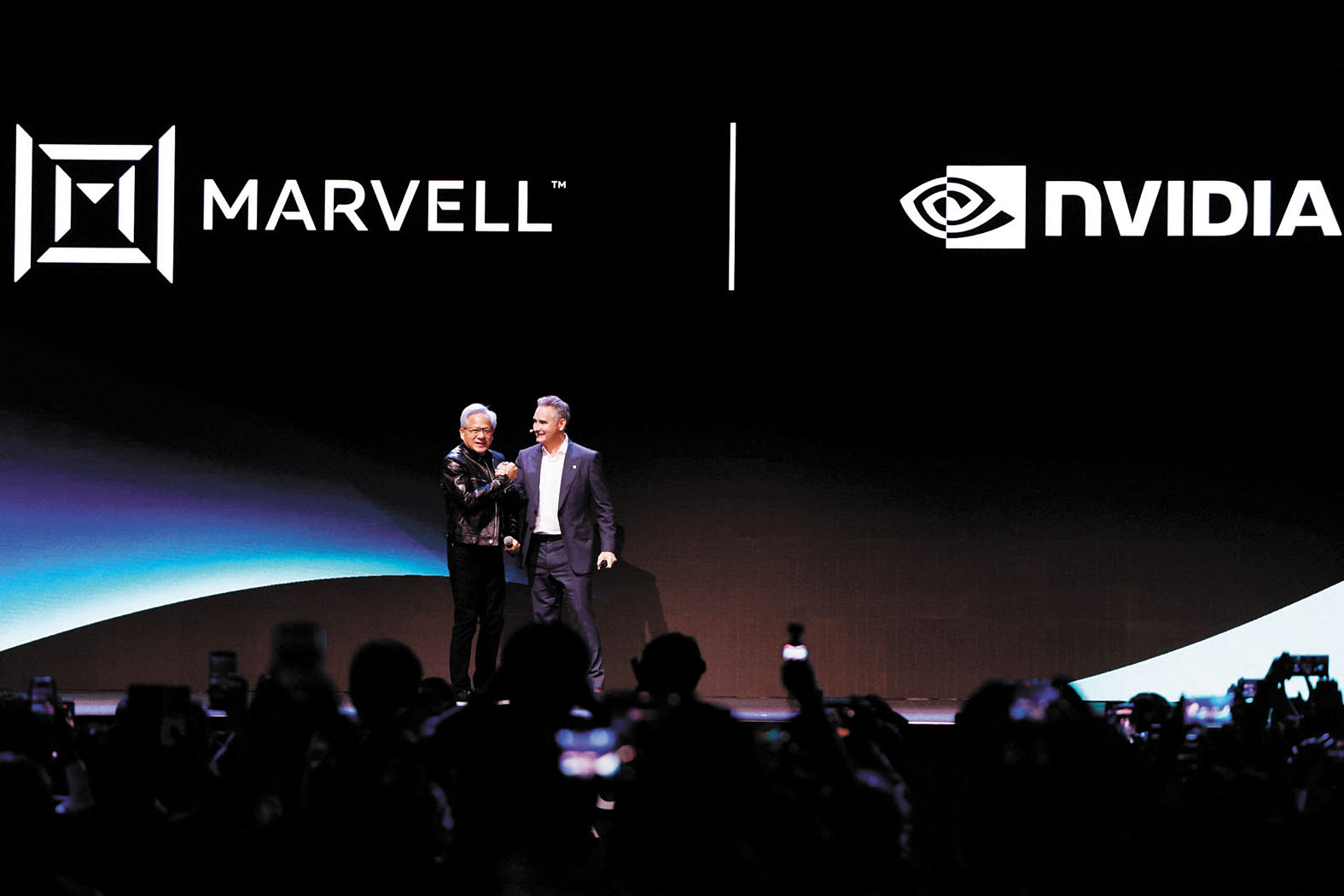 黃仁勳與Marvell首席執行官Matt Murphy共同發表主題演講。路透社