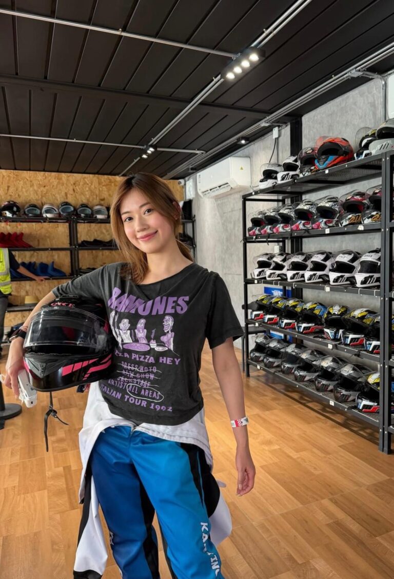黃婧靈考牌後火速挑戰卡丁賽車 熱血性格盡顯賽車魂