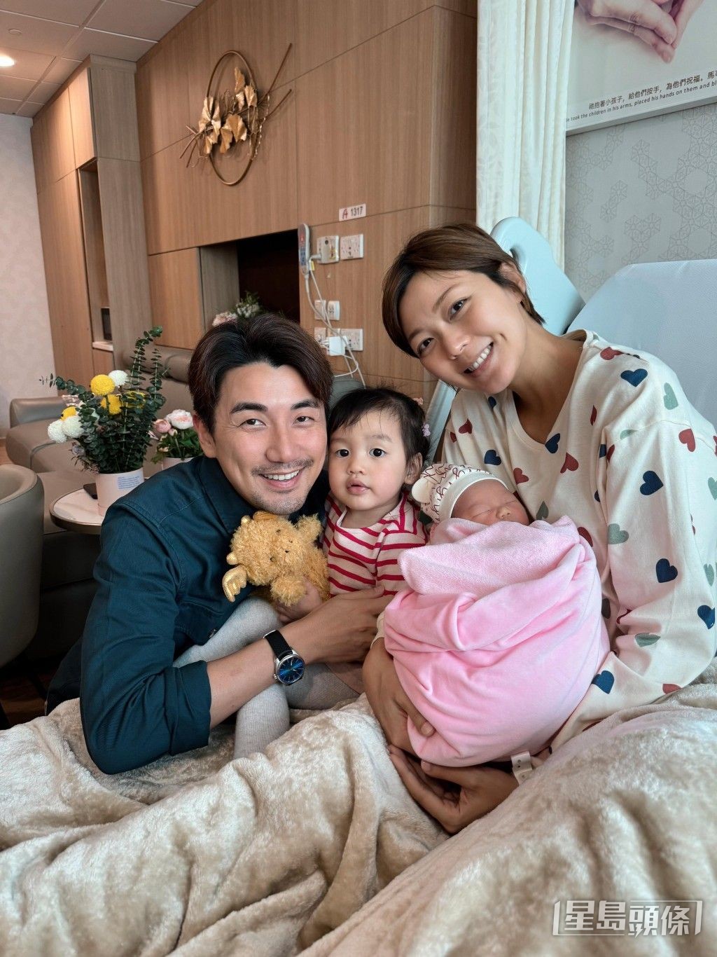 洪永城表示並不後悔結婚生女,家庭歡樂無可取替。