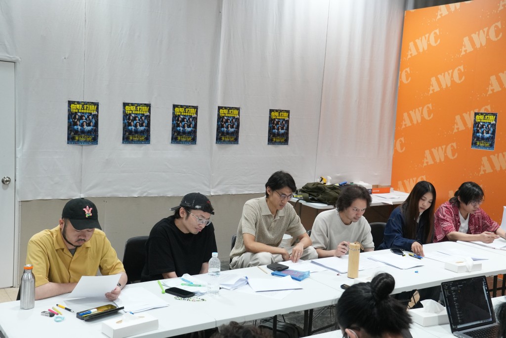 所有演員均十分認真地參與圍讀。