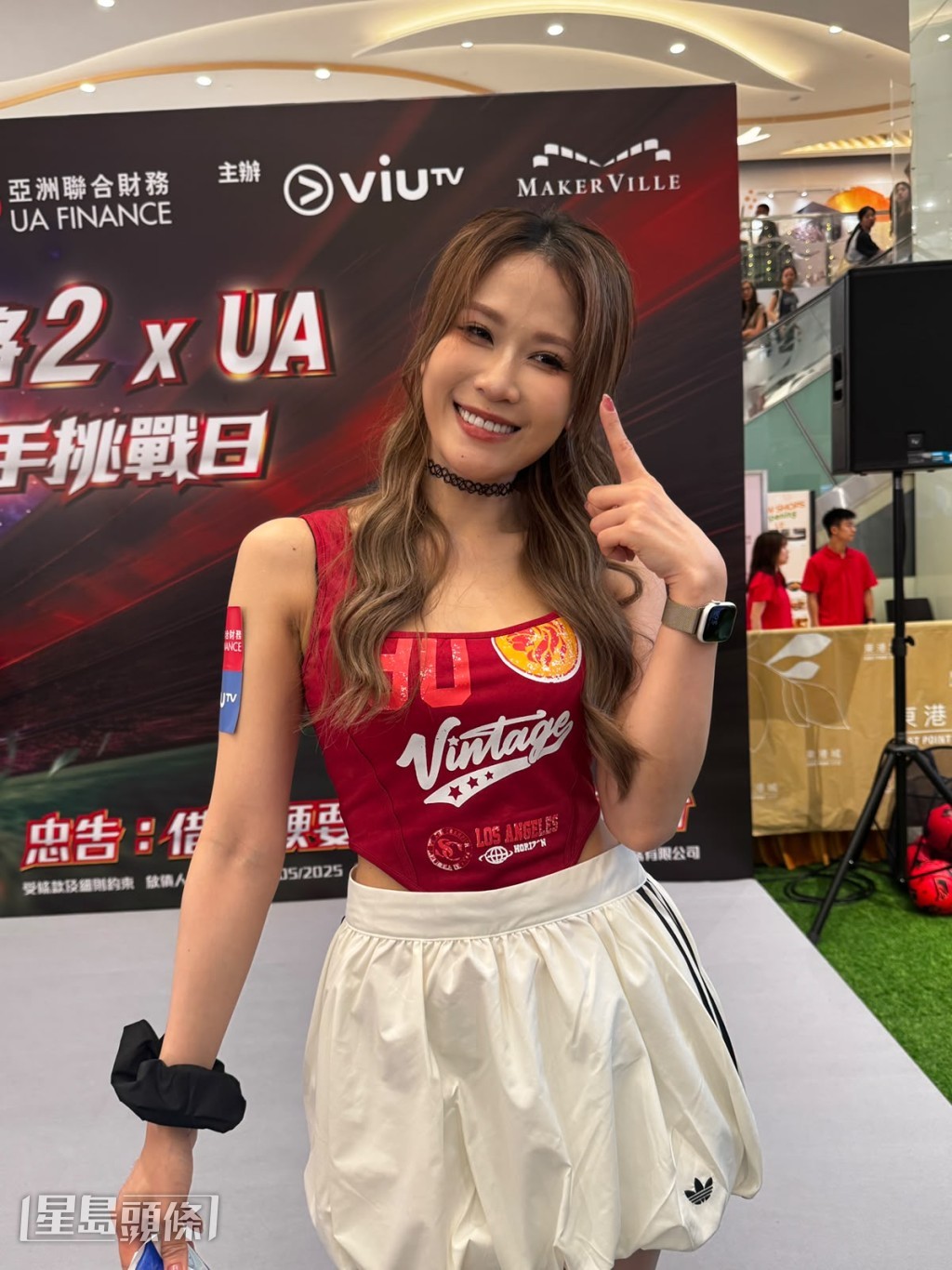 李昭南即將起程前往美國,報道世界盃賽事。