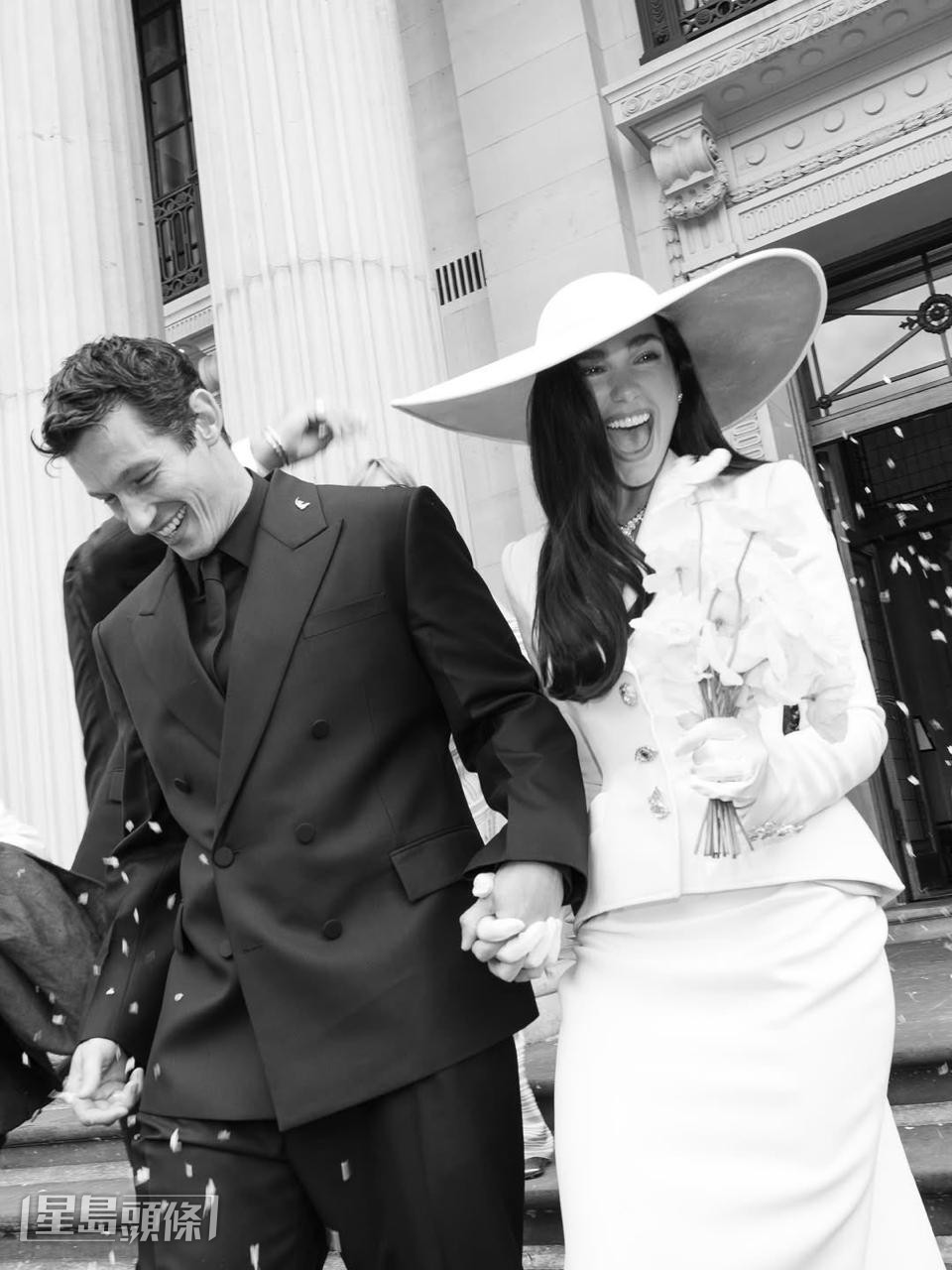 上月31日,Dua Lipa與Callum Turner在倫敦正式註冊結婚。