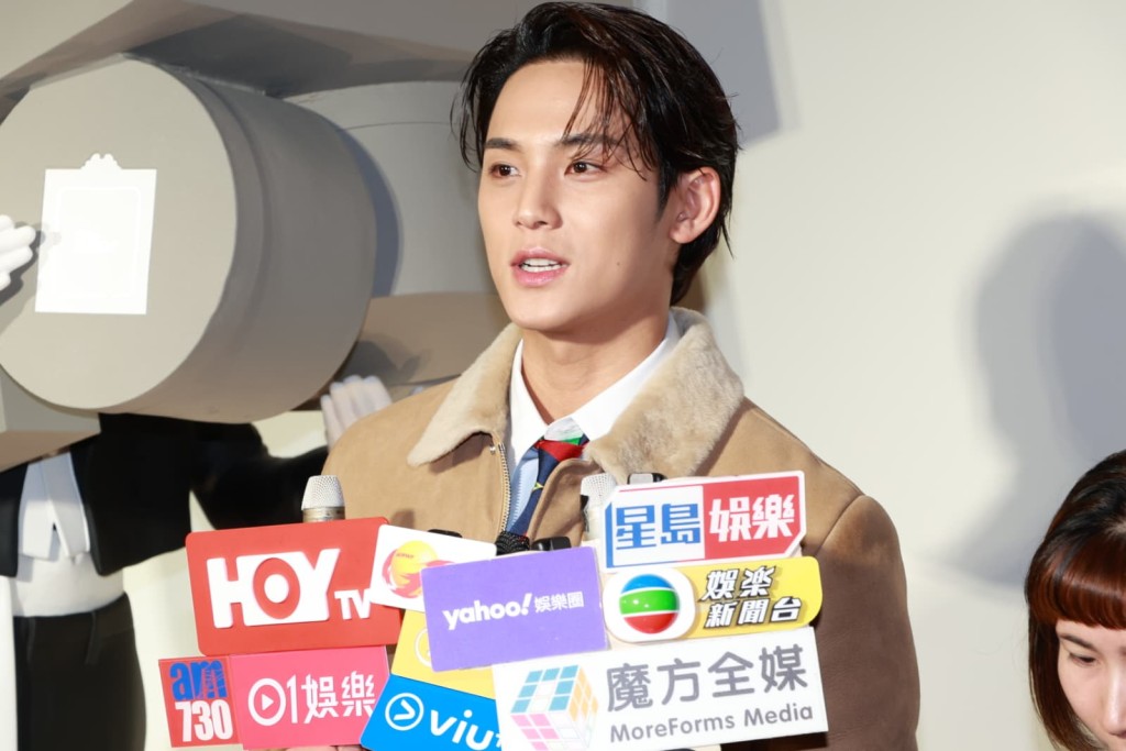他表示為了見到更多粉絲會繼續努力,請大家多多支持。