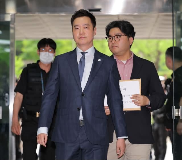 《橫豎研究所》主持人金世義現正被警方羈押。