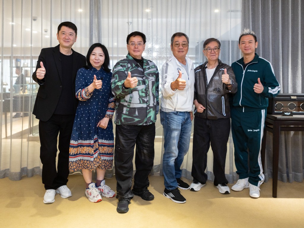 校長與(左起)邱子傑、陳海琪、葉偉忠、陳永鎬和Sunny Wong,暢談那些令人印象深刻的演唱會故事。