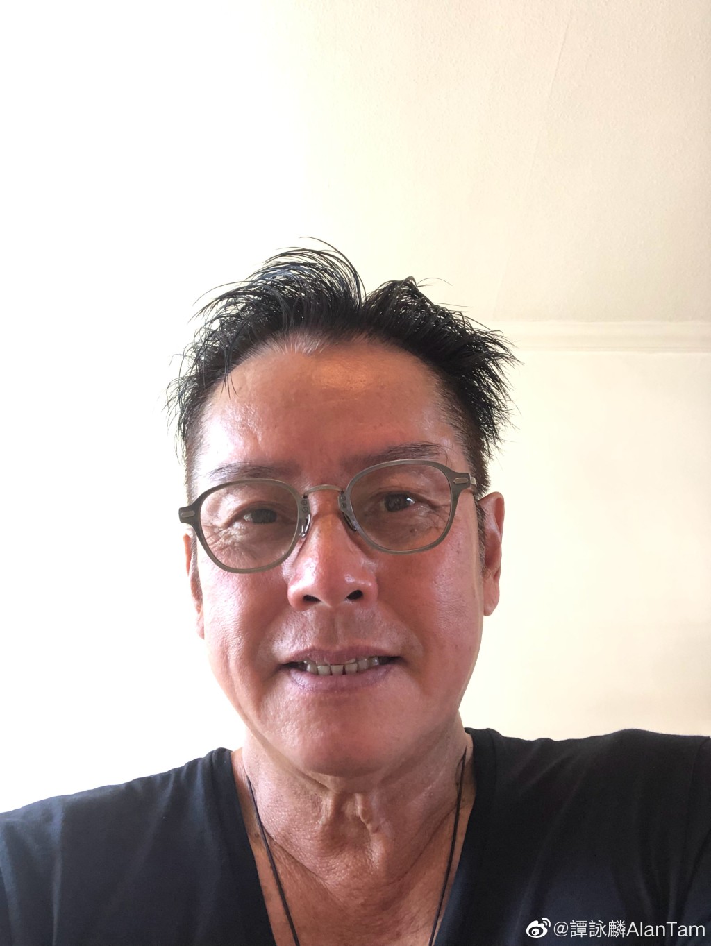 阿倫為演唱會積極備戰,勤做運動。