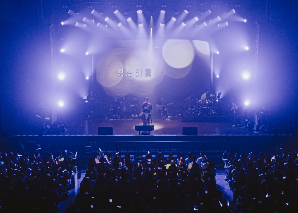 音樂會現場座無虛席。