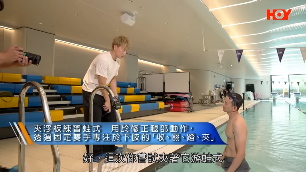 方力申在運動員時代已被稱為「少年石修」。