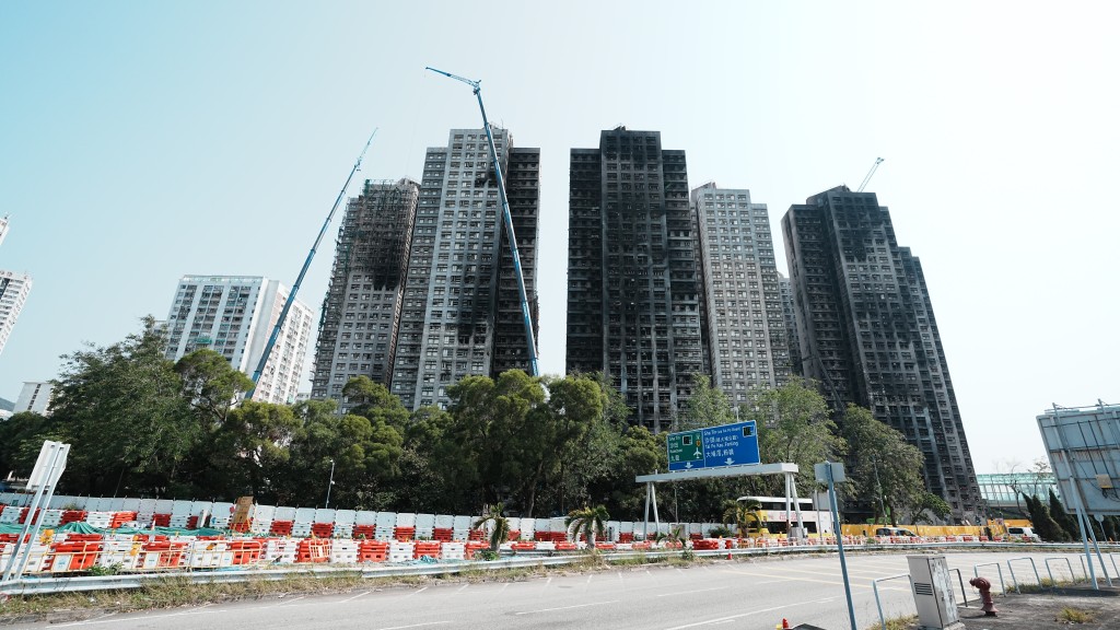 大埔宏福苑大火案 警方廉署聯合起訴7人及兩公司共25項罪