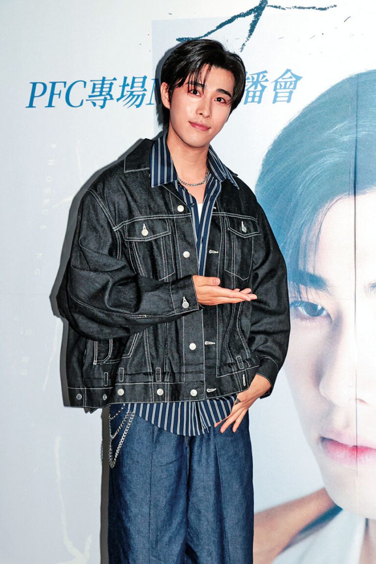 吳啟洋指新歌MV拍了兩個版本。