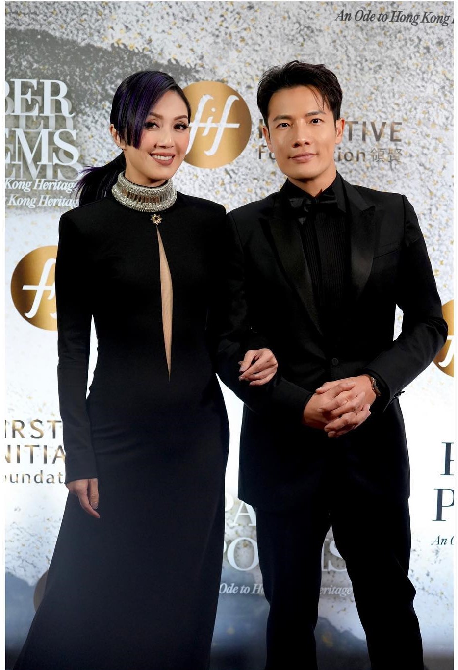 楊千嬅與丁子高於2009年在美國拉斯維加斯註冊結婚。