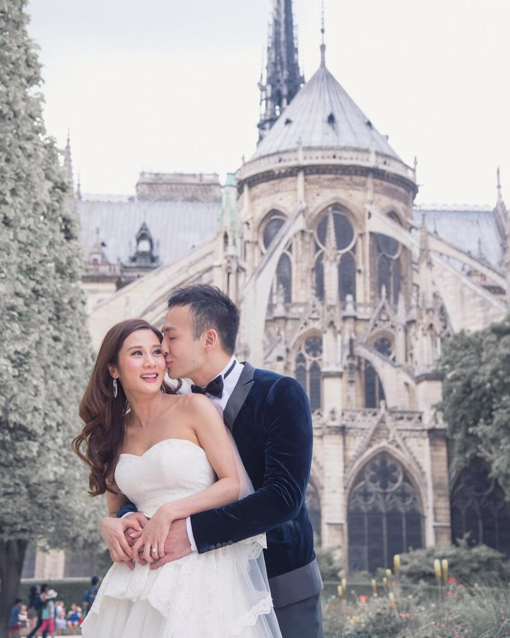 張嘉兒與丈夫結婚多年,婚姻幸福。