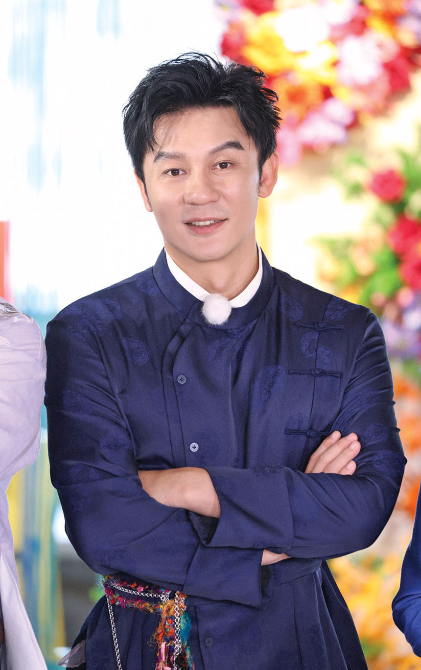 李晨