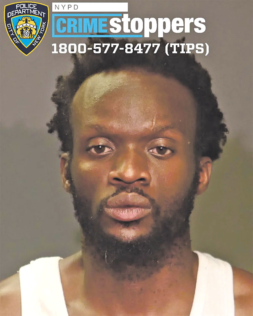 警方目前正全力搜捕疑犯邁爾。NYPD