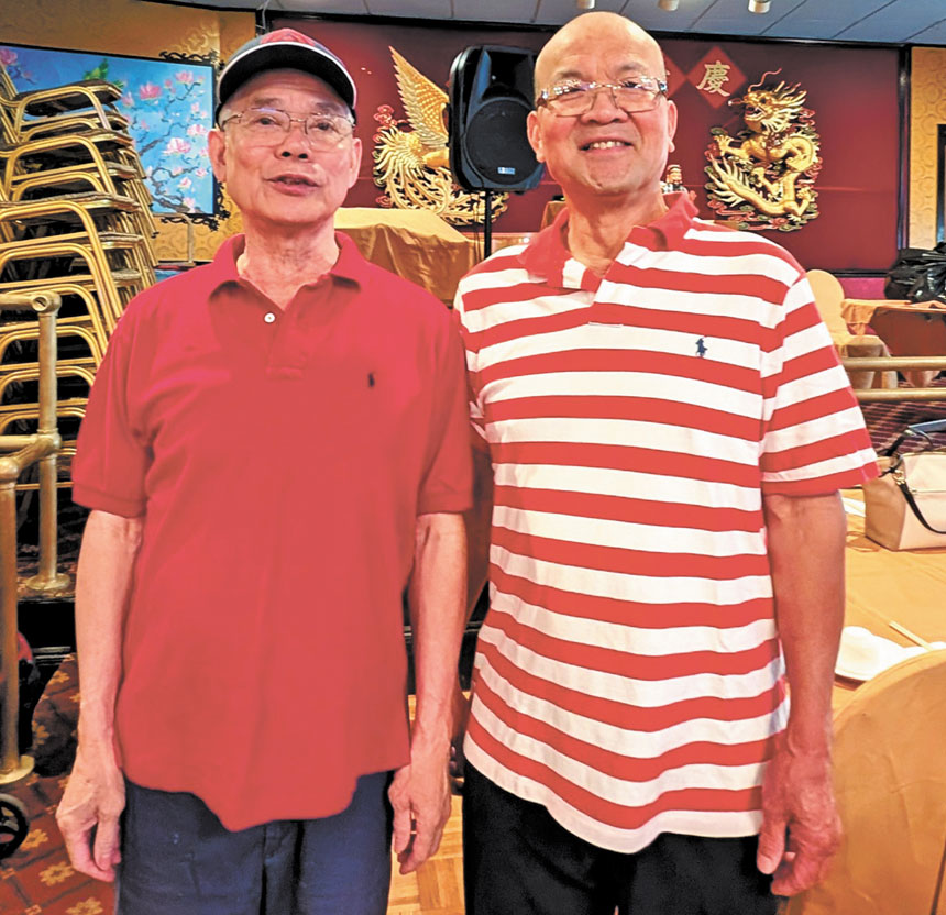 （左起）黃偉健、黃紹培在茶會現場。