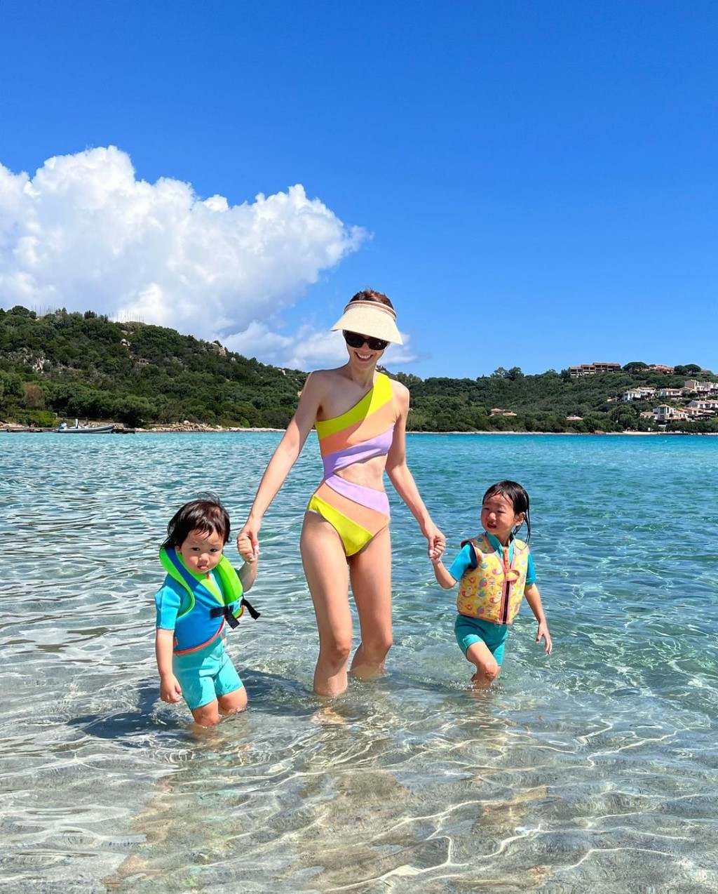 李雪瑩擁有兩位女兒,感到非常滿足。
