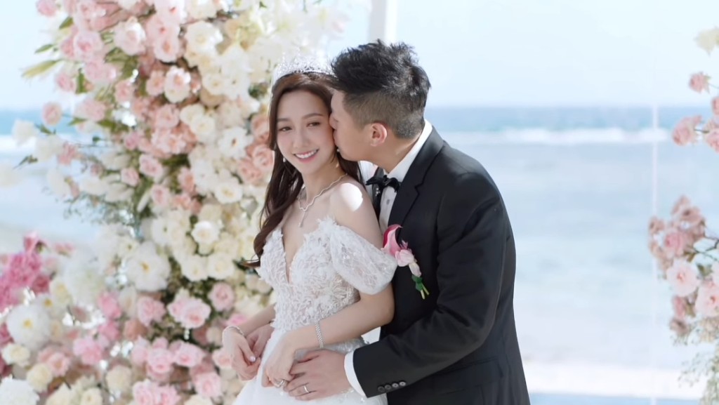 Cedric在婚禮上忍不住多次親吻何依婷。