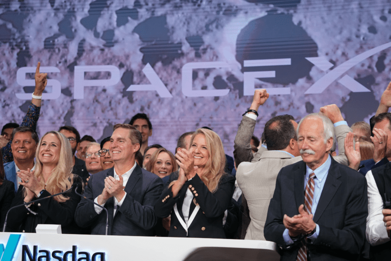 SpaceX上市首日大漲 馬斯克身價破萬億