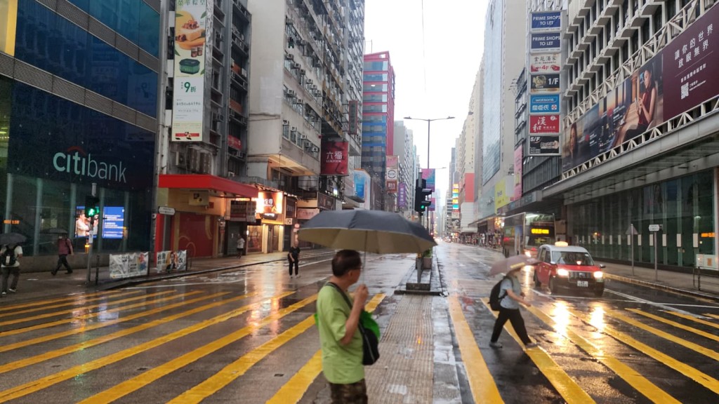 天文台取消黃色暴雨警告 荃灣區錄得70毫米雨量
