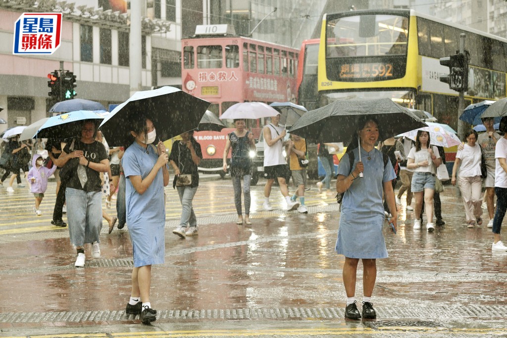 天文台預測未來一兩日有大驟雨及狂風雷暴 兩日累積雨量可達200毫米