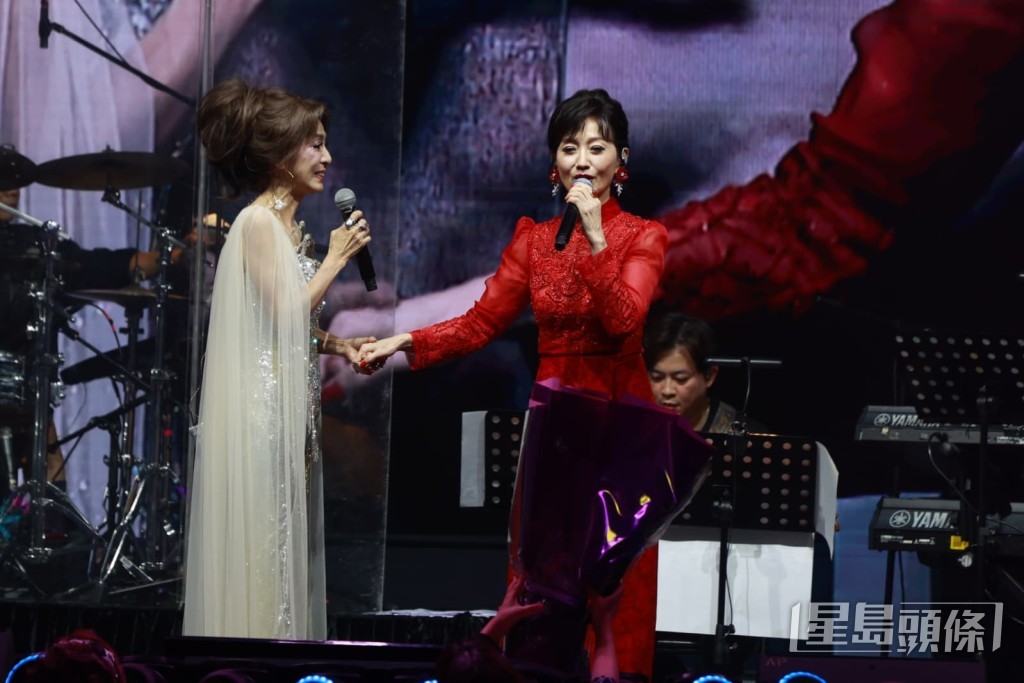 米雪表示自己與趙雅芝是同年代出道的演員。