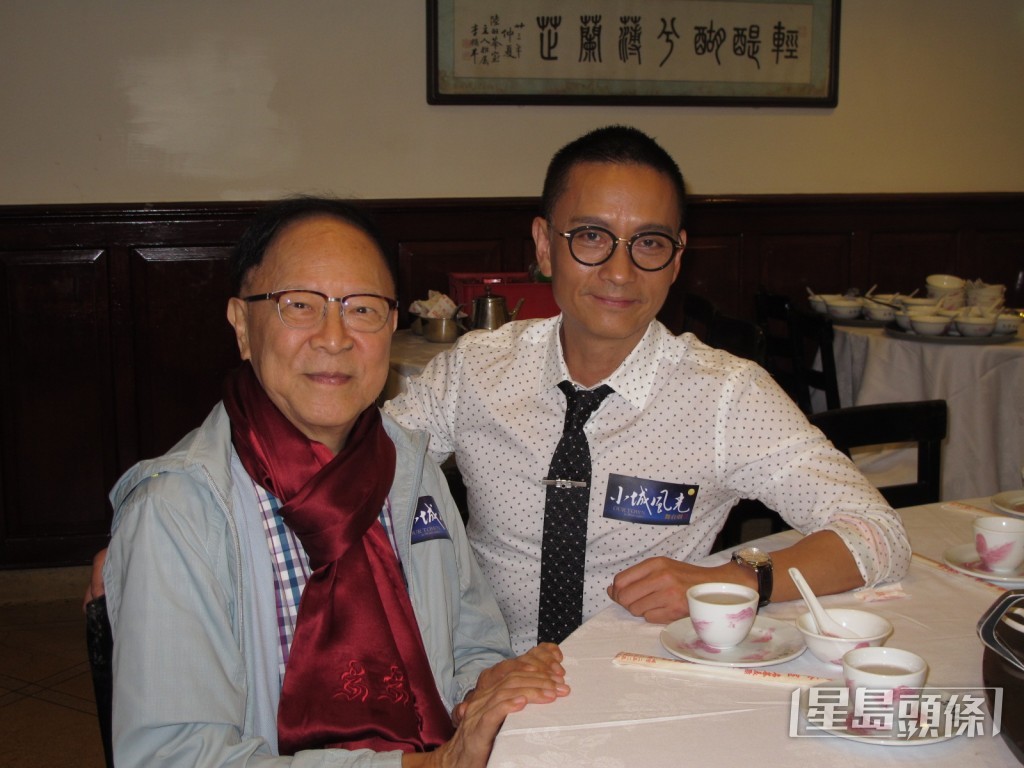 謝君豪是他的學生之一，兩人更巧合地同月同日出生。