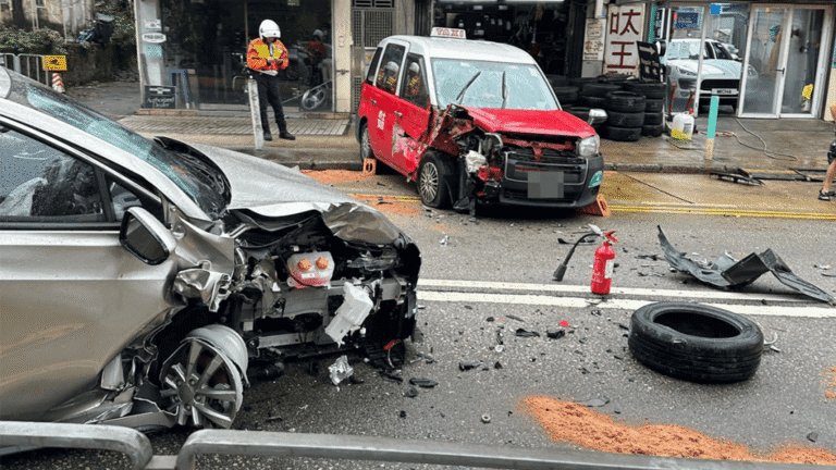 西貢公路私家車與的士迎頭相撞 六人輕傷送院 交通嚴重擠塞